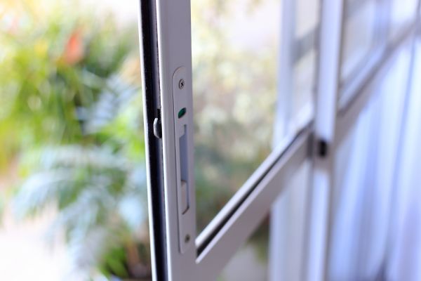 Aluminum Window Mounting